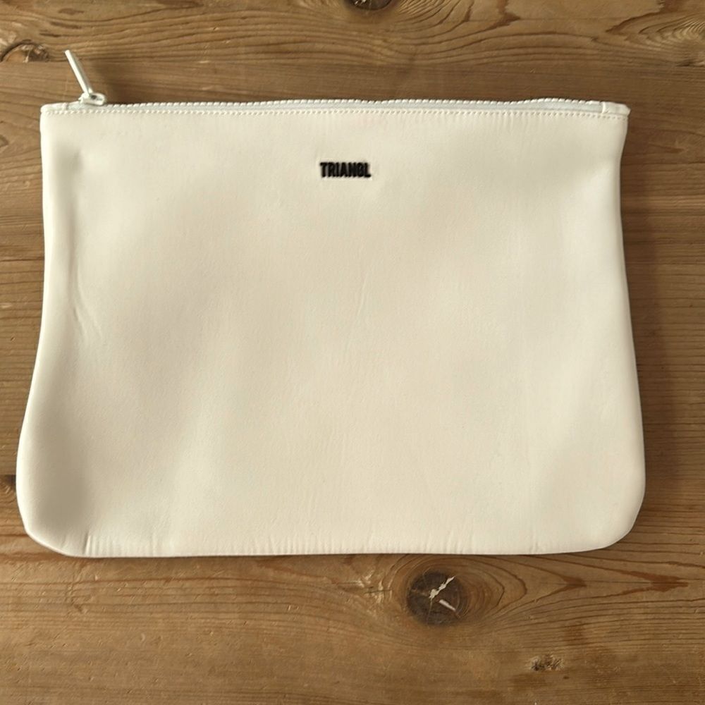 TRIANGL NEOPRENE Swim Travel or Makeup Bag WHITE NEW